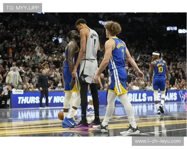 勇士替补集体爆种！穆迪、库明加、理查德齐飞，勇士 穆迪