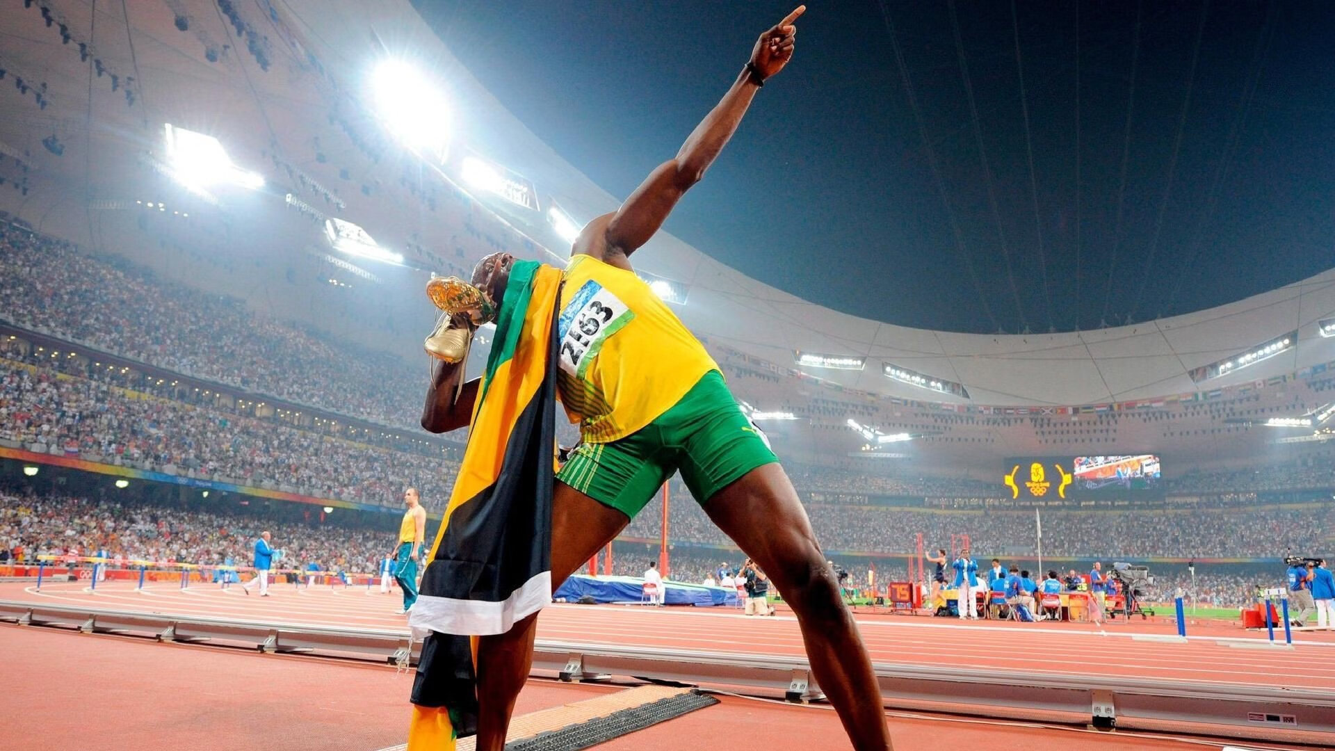 王楚钦马龙配对夺得世乒赛男双冠军,马龙和王楚钦男双决赛